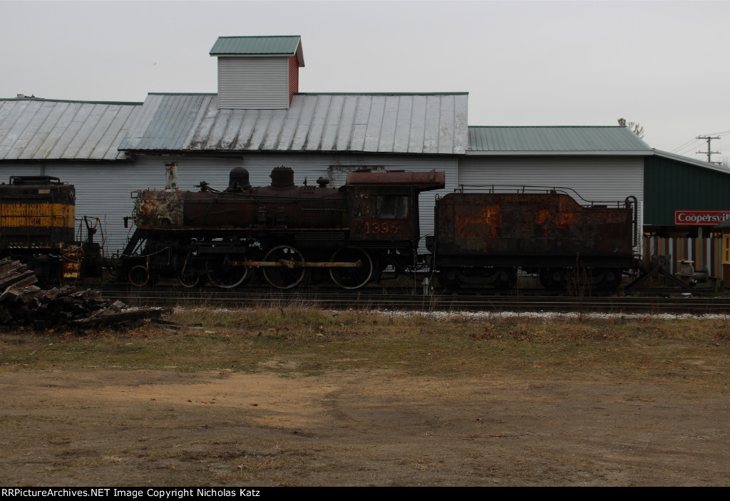 CN 1395